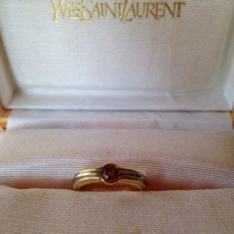 ysl 指輪|Yves Saint Laurent(イヴ・サンローラン)の結婚・婚約指輪の評判 .